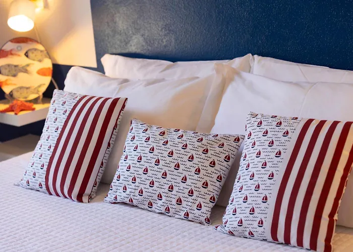 Villa Curiazzi Guesthouse Viale La Pelosa 16